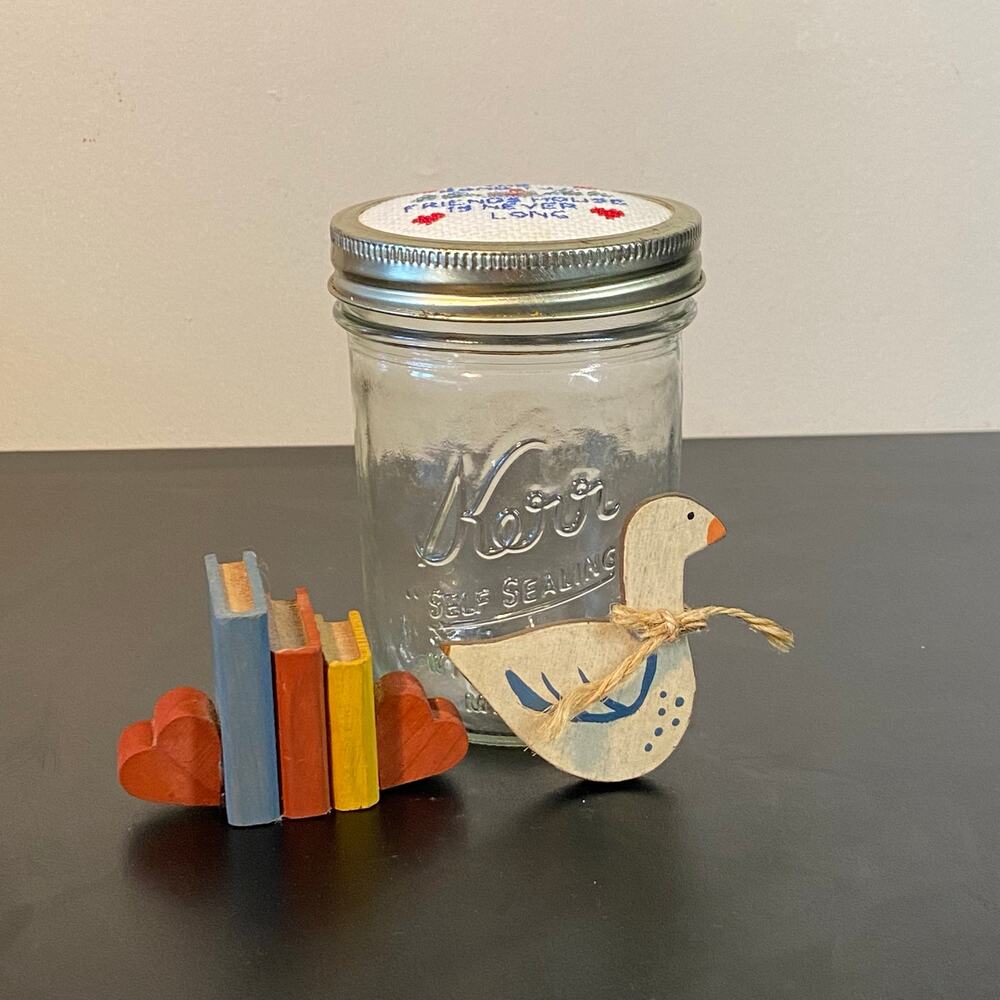 Vintage Cottagecore Bundle - Kerr Mason Jar w/Needlepoint Lid & 2 Trinkets